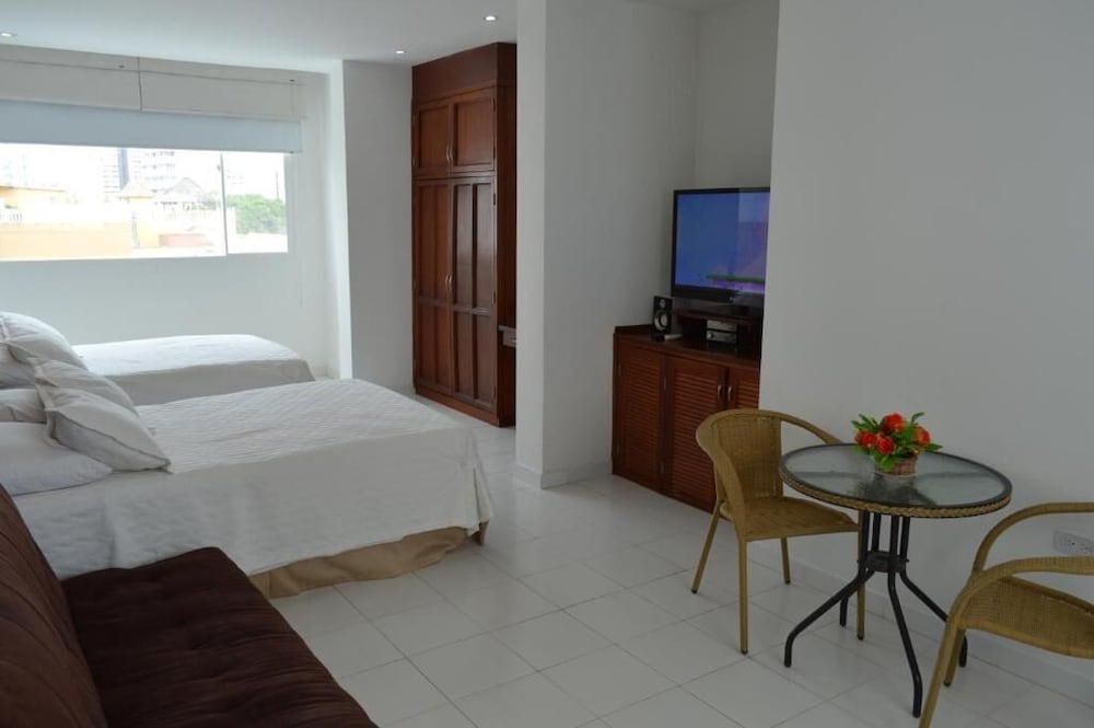 غرفة عائلية بسريرين مزدوجين مع أريكة، Coral Reef Hotel 7/10