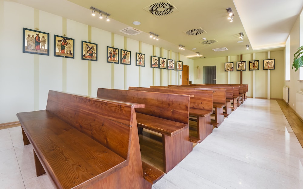 Domus Mater 9/50