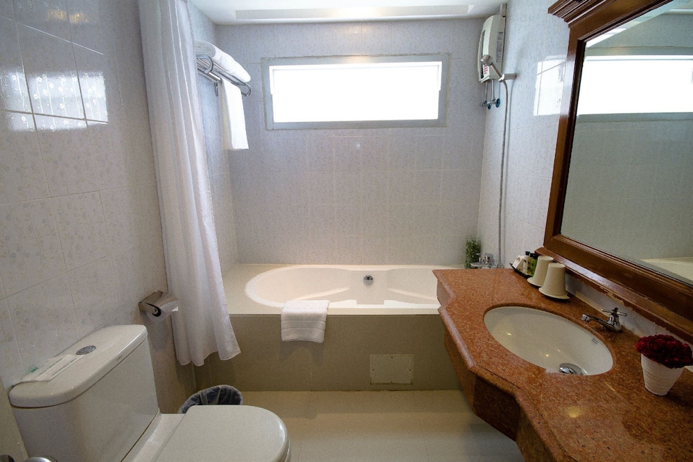 Royal View Resort 47/50