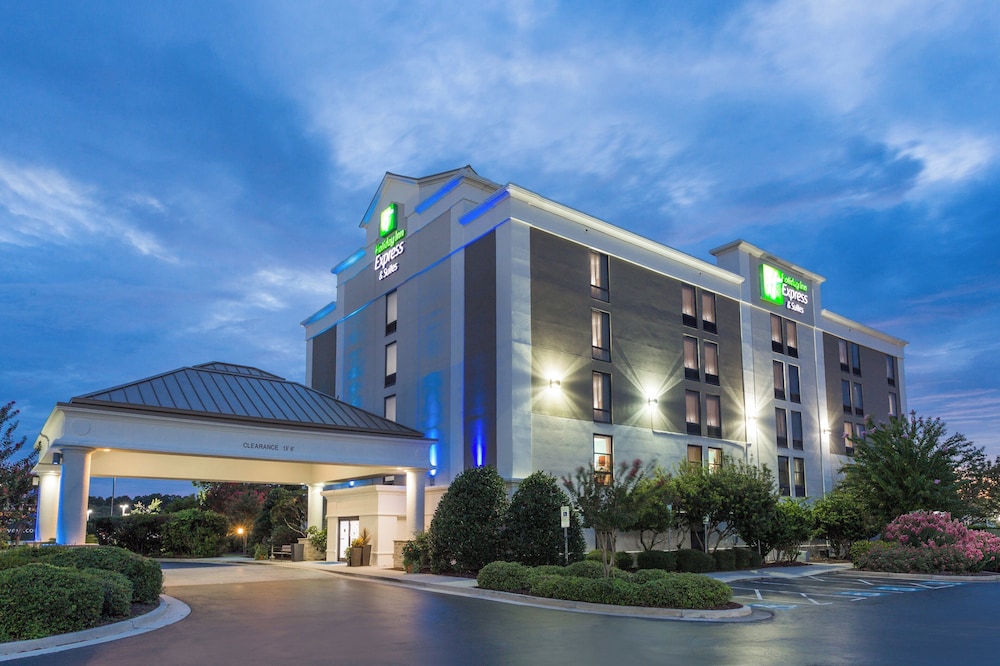Holiday Inn Express Hotel And Suites Wilmington University Center 2/62