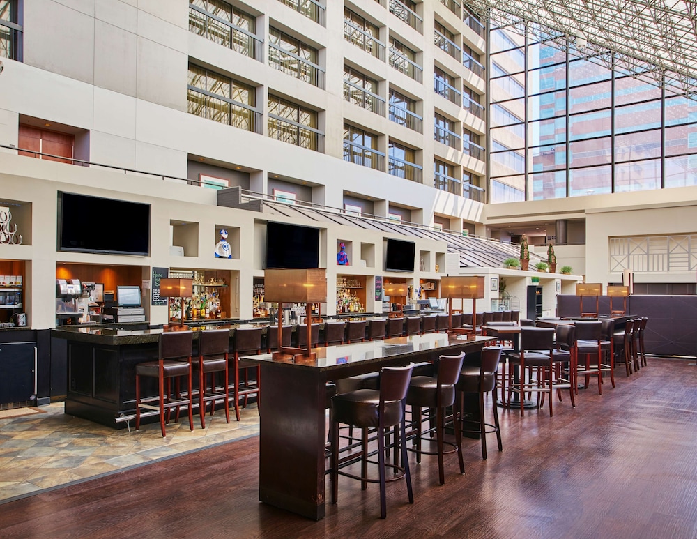Hyatt Regency Lexington 16/30