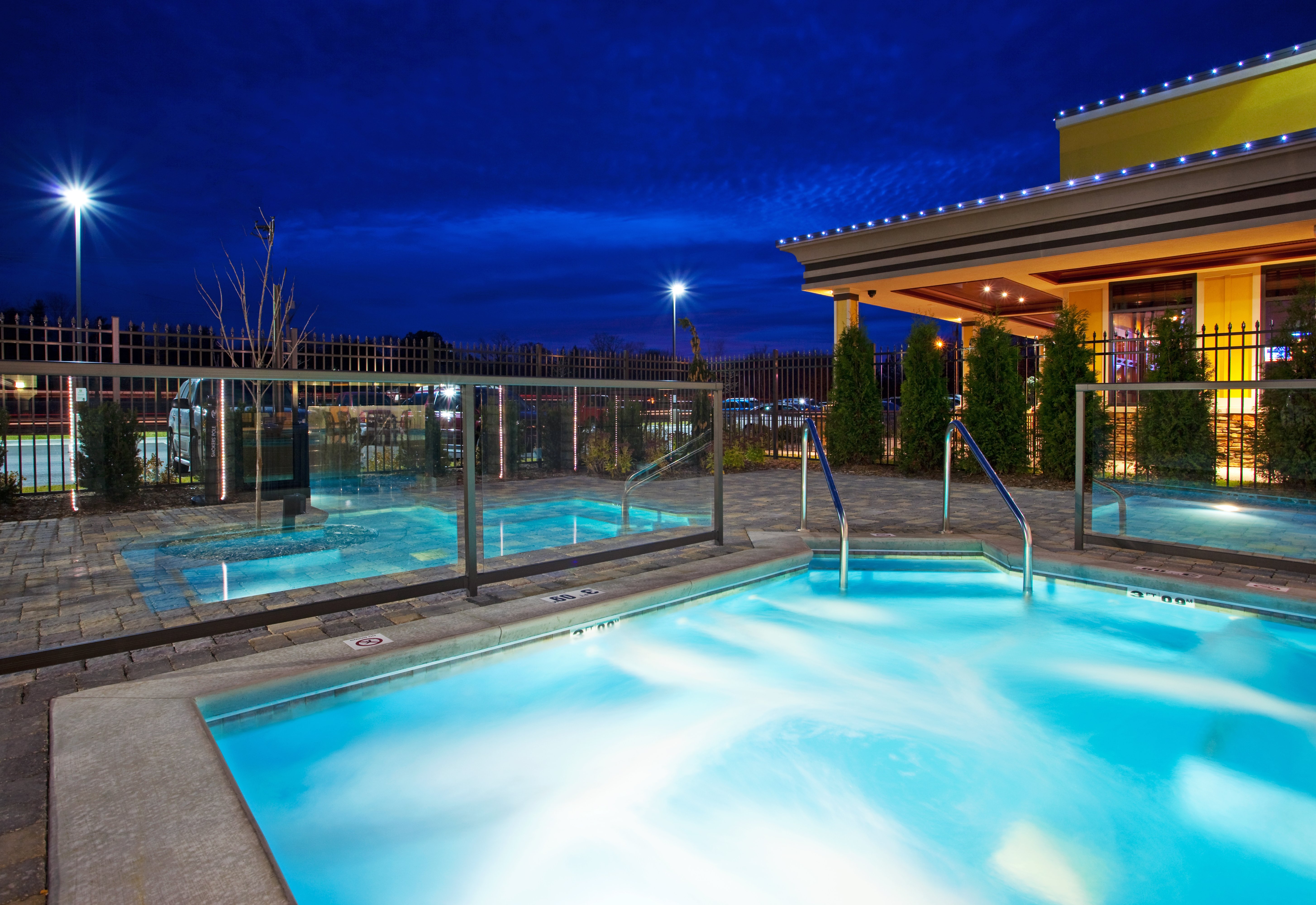 Holiday Inn Midland 39/75