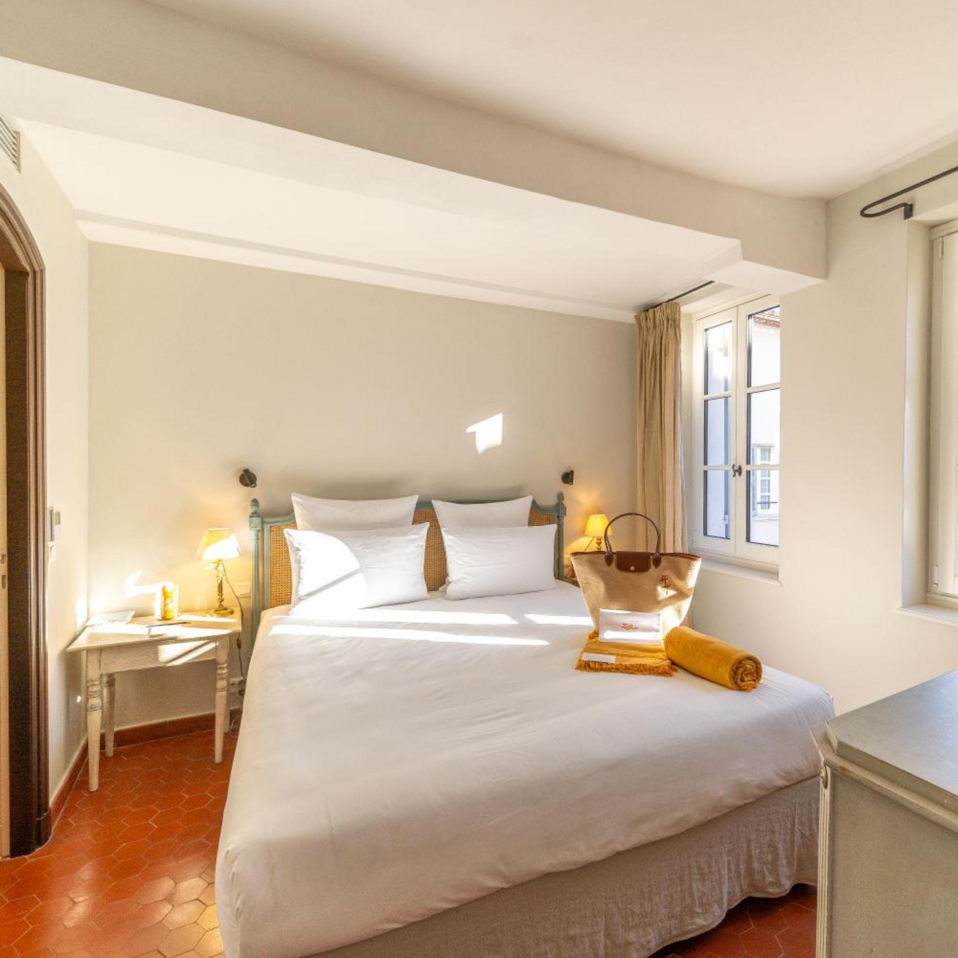 فيلا، Hotel La Ponche 2/5