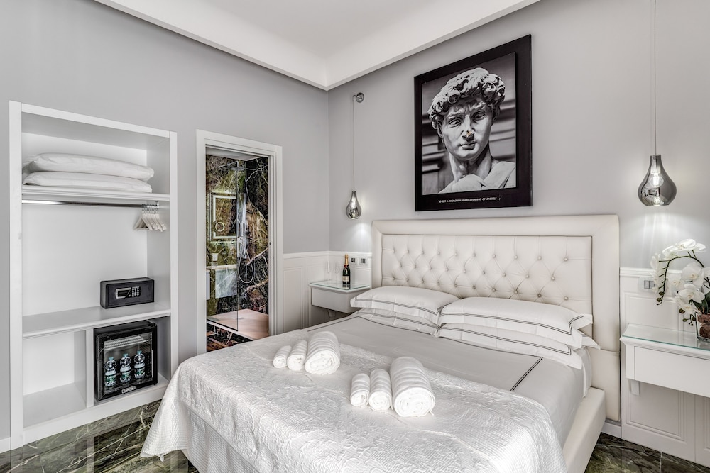 Rome 55 Piazza Di Spagna Luxury Rooms 20/50