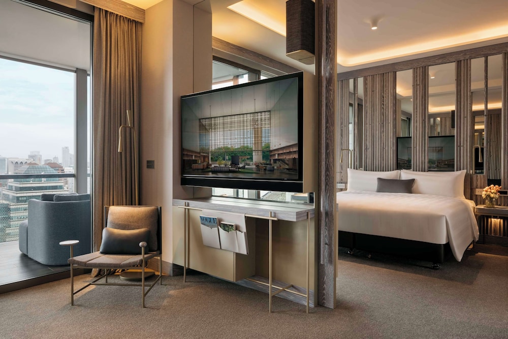 GARDEN, SUITE, TERRACE