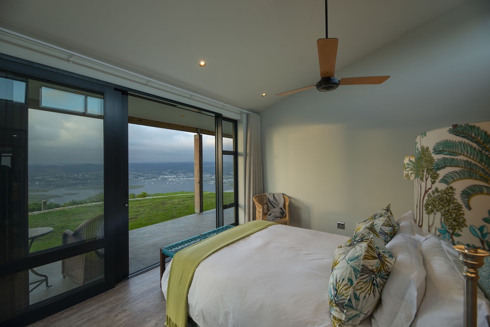 Alkira Lodge 13/33