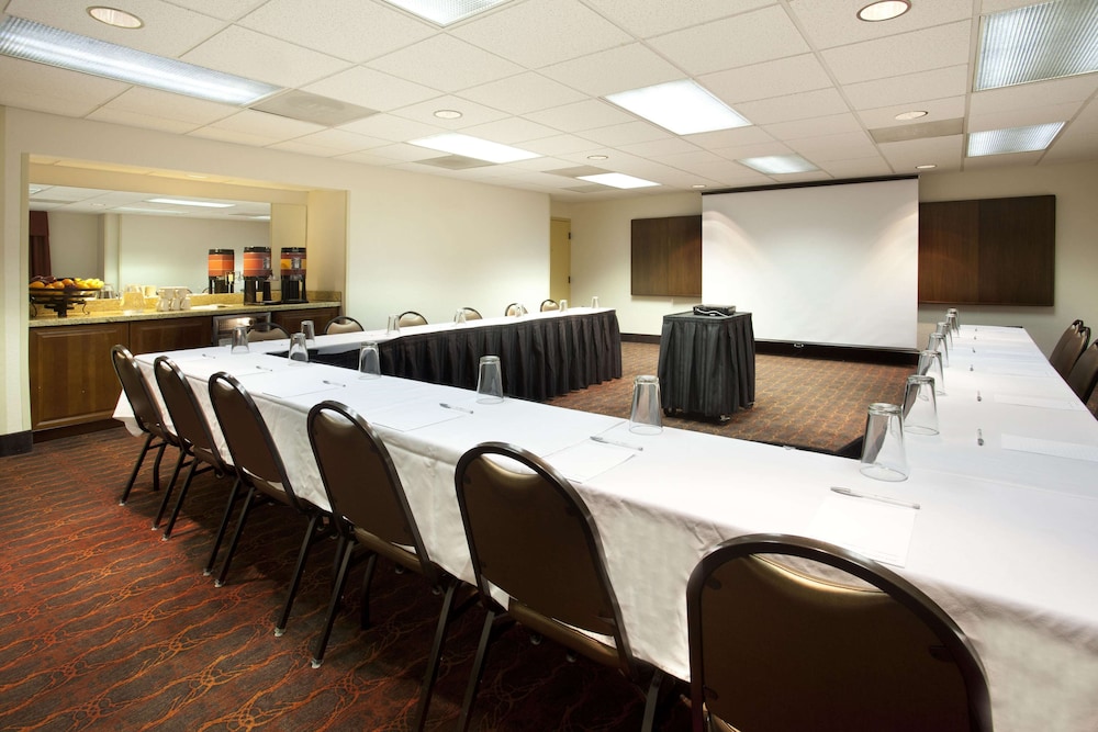 Hampton Inn And Suites el Paso Airport 40/47