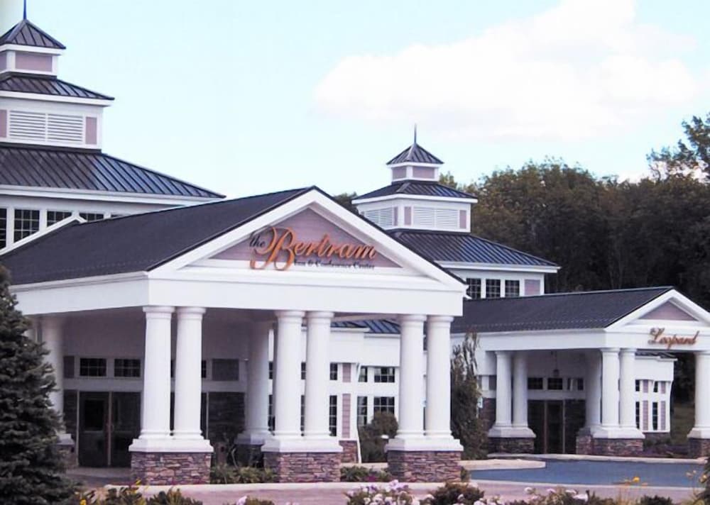 The Bertram Inn & Conf Ctr, Trademark Collection Hotel 2/51