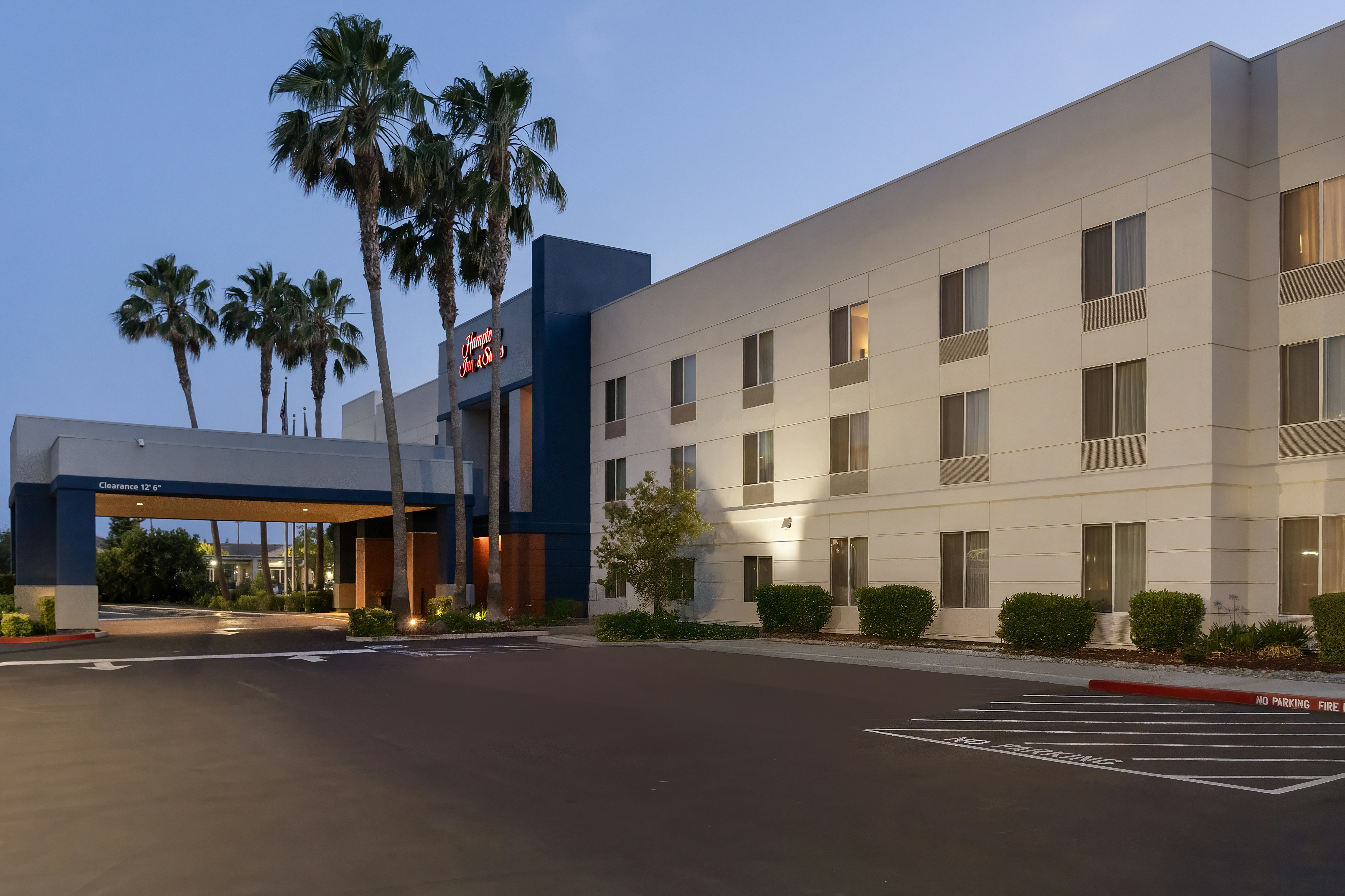 Hampton Inn and Suites Lathrop 58/61
