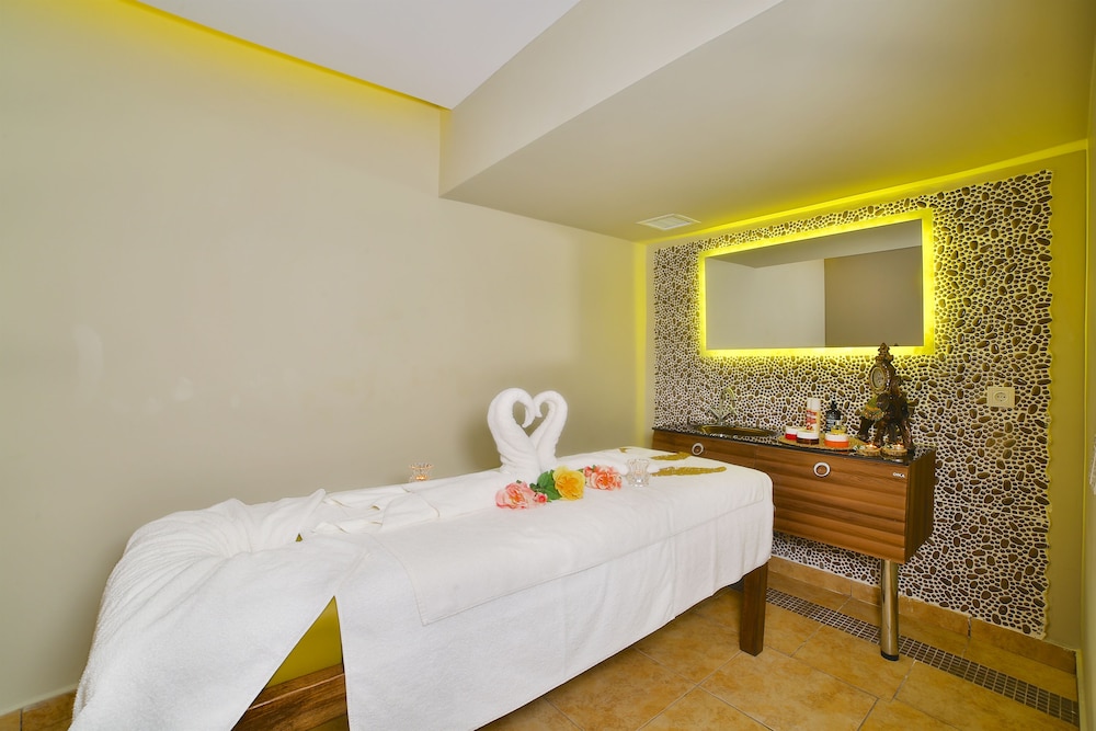 Oran Hotel 29/62