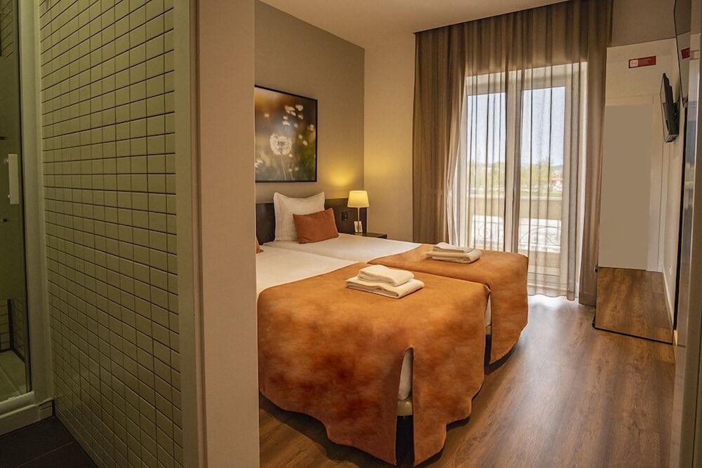 Riversuites 15/50