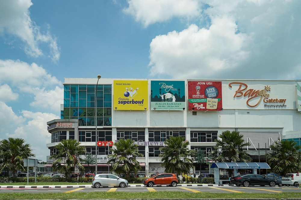 New Bangi Gateway Hotel 6/43