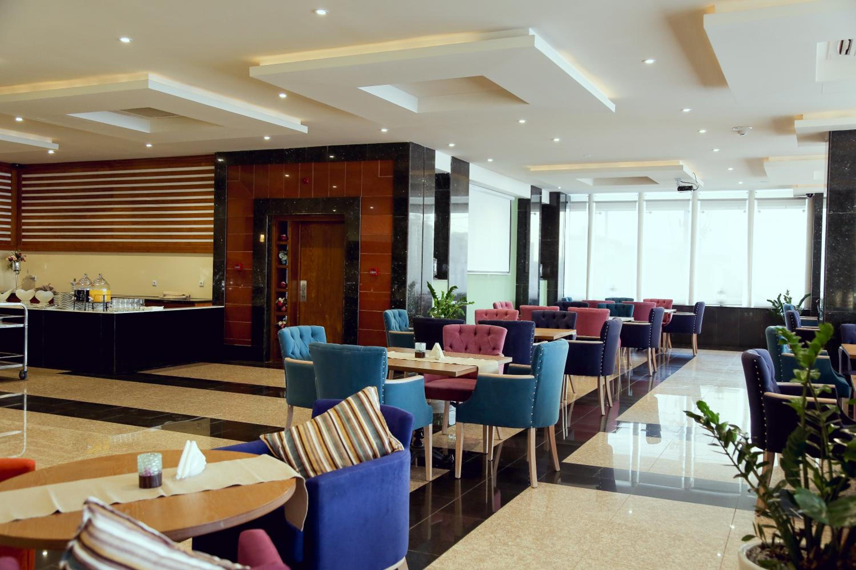 Halwachy Hotel 56/63
