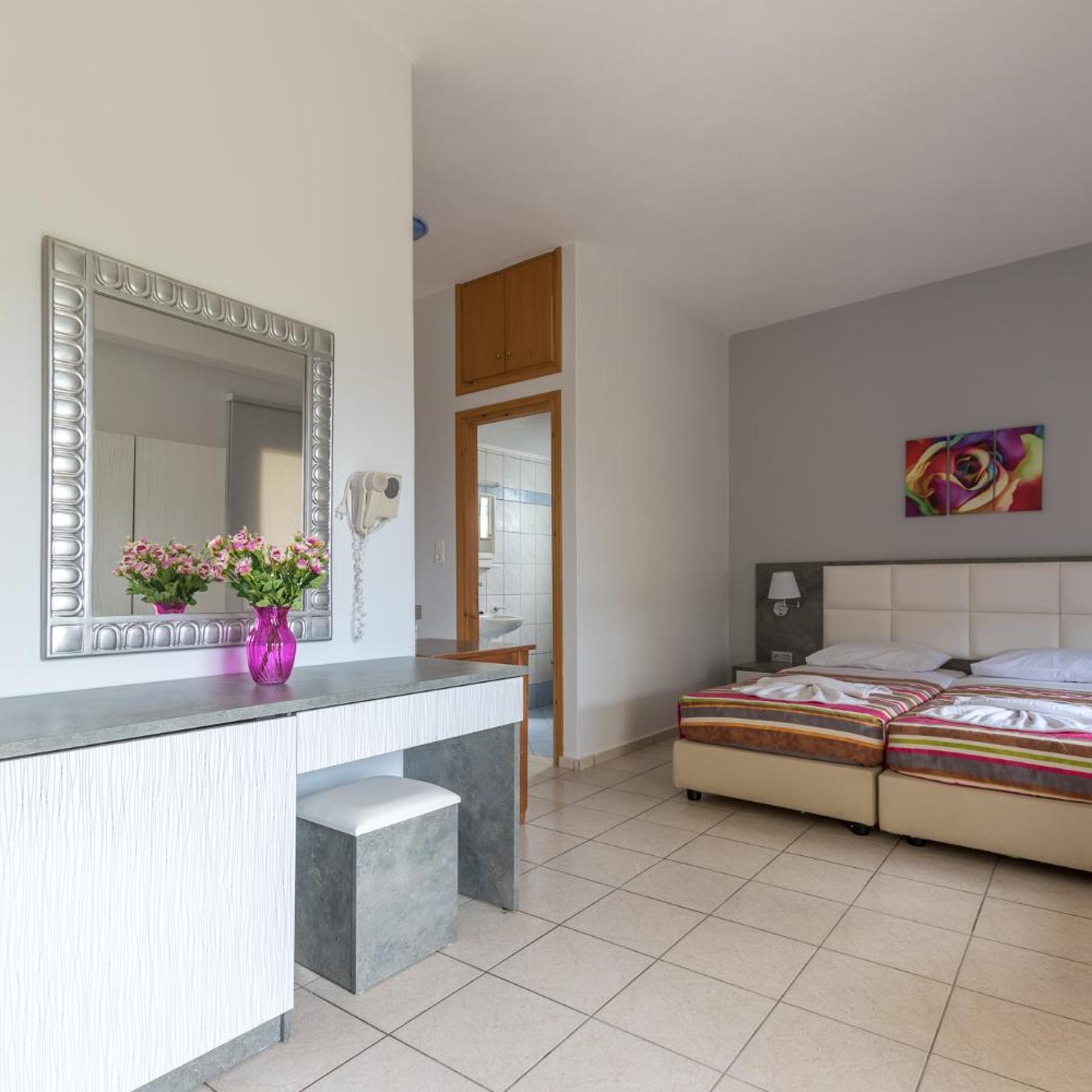 Maria Hotel 3/56