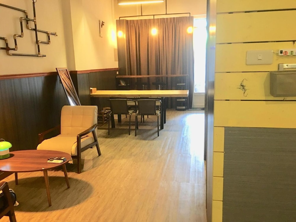 Aitabi Hostel 45/55