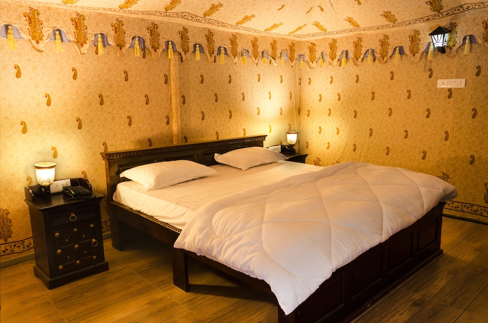 ROYAL, TENT, DOUBLE BED