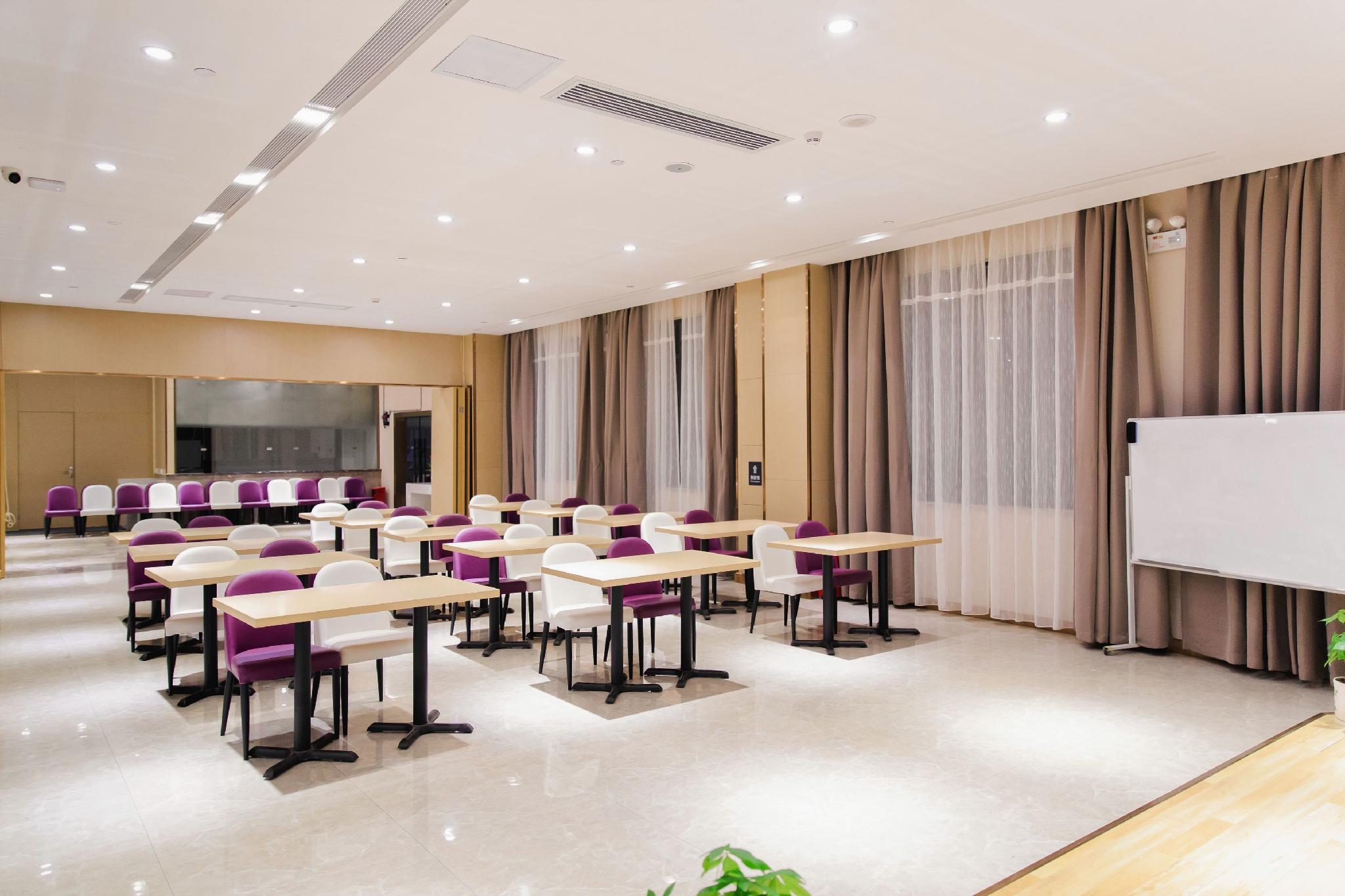 Lavande Hotel (Shenzhen International Convention and Exhibition Center & Shajing Jingji Baina) 23/29