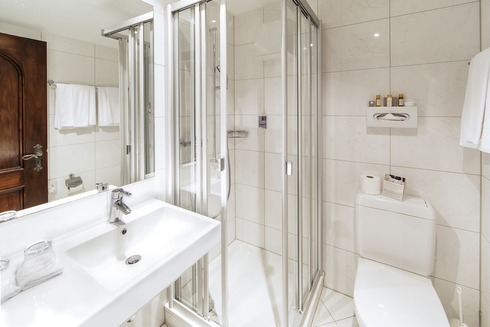 Schloss Hotel Swiss Chalet Merlischachen 12/54