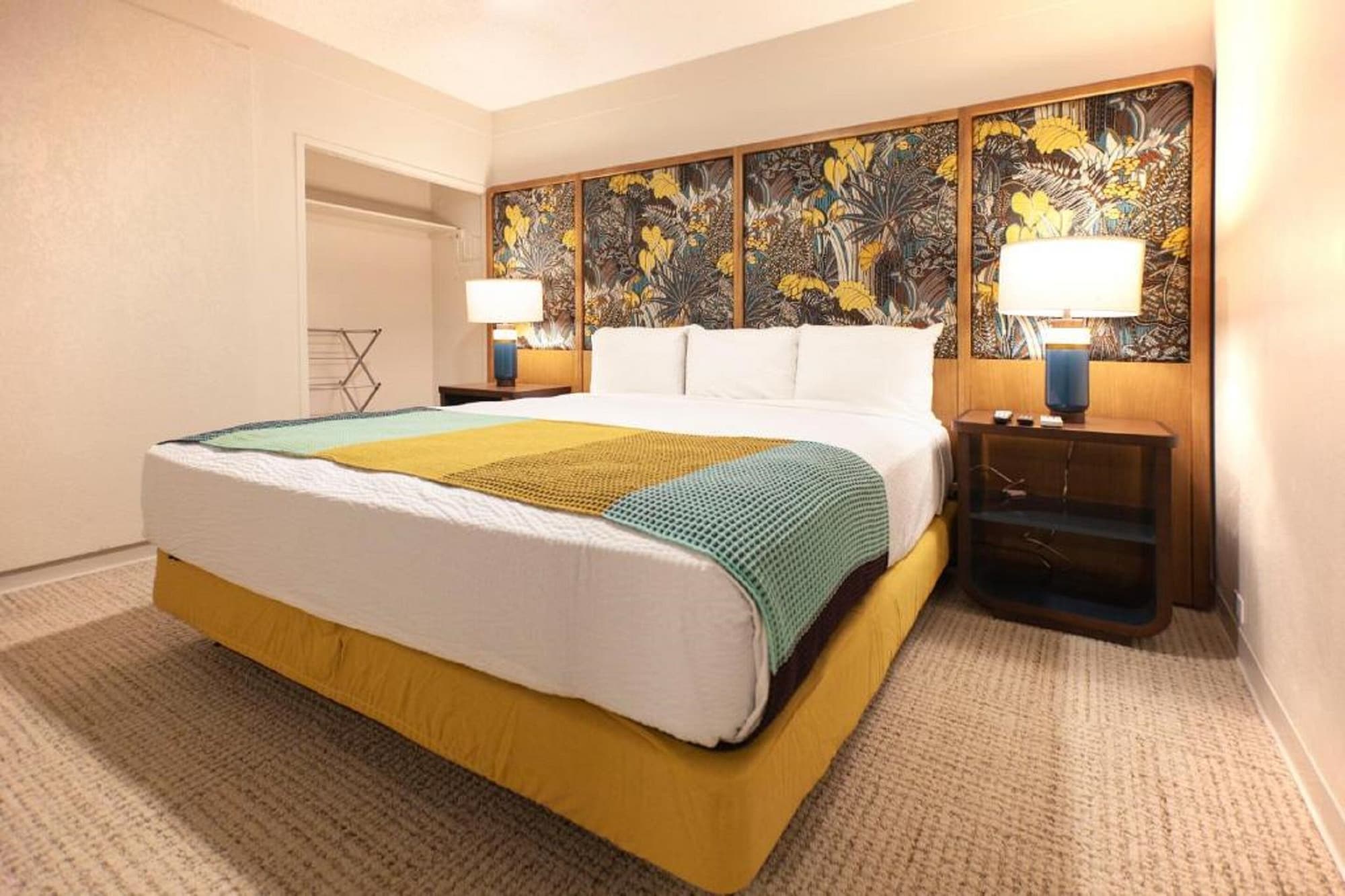 1 BEDROOM, SUITE, BUNGALOW