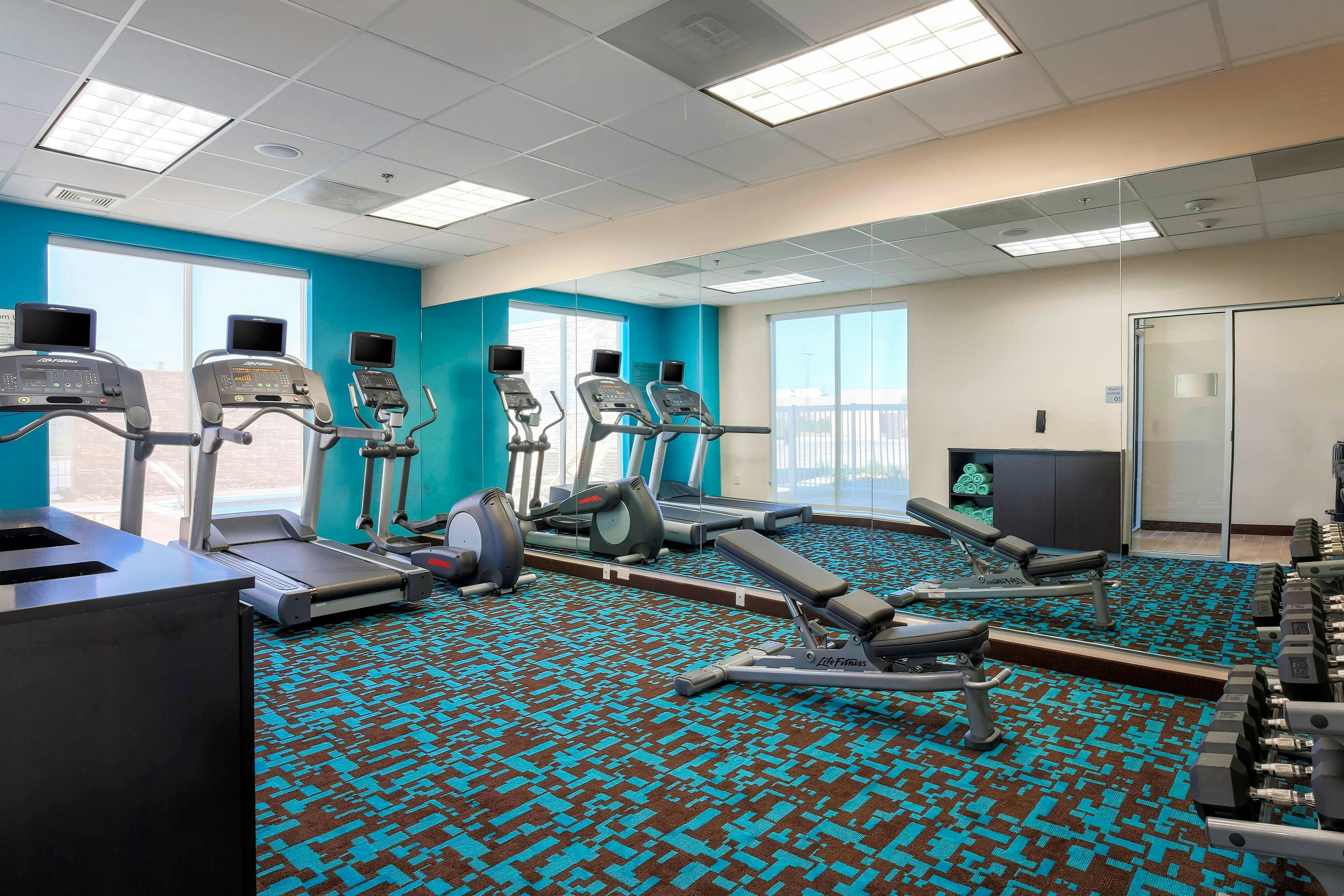 Fairfield Inn Suites Pleasanton 19/32