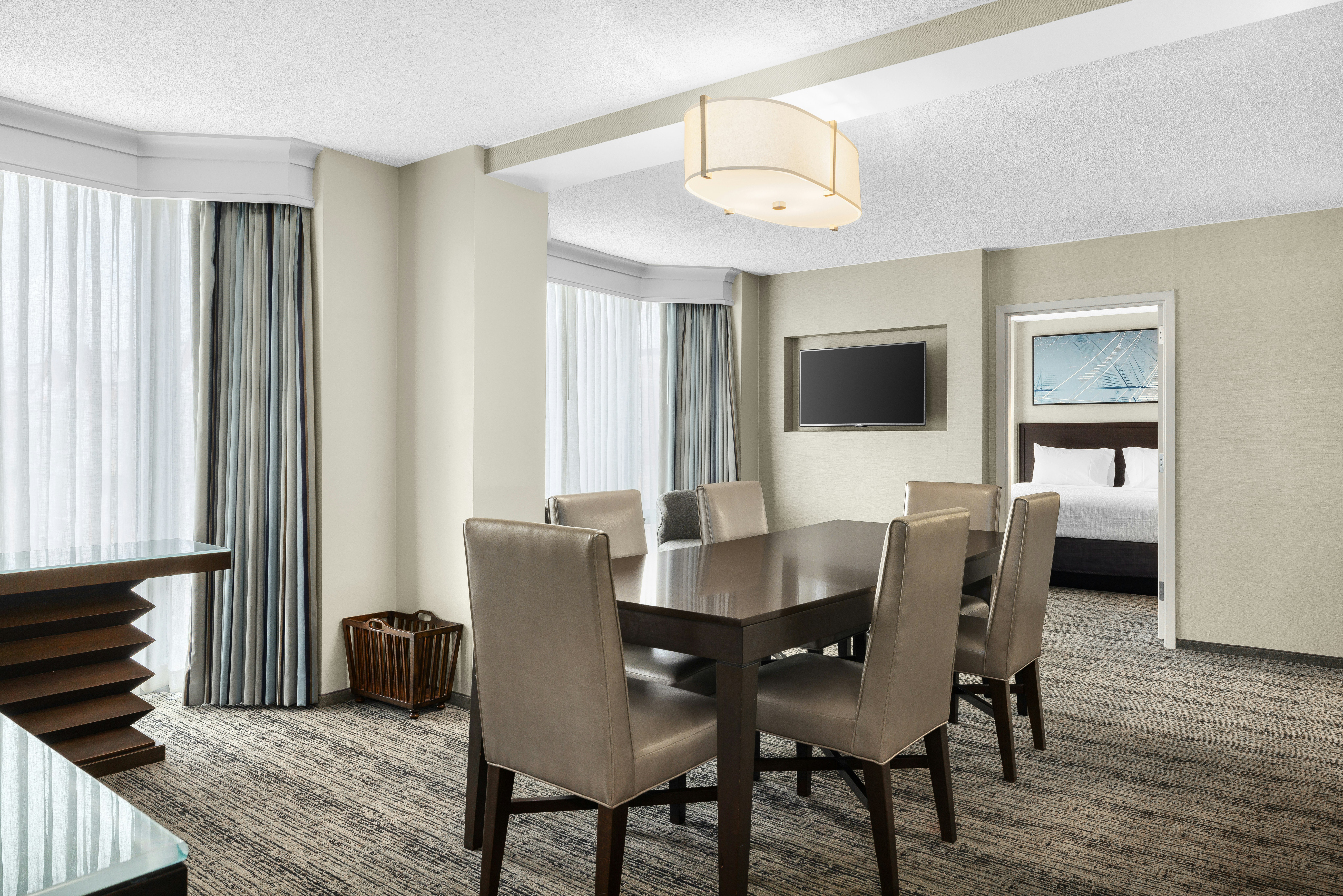Hampton Inn and Suites Downers Grove Chicago 32/41