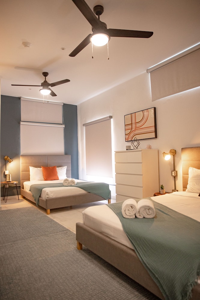 La Buena Vida Inn 26/50