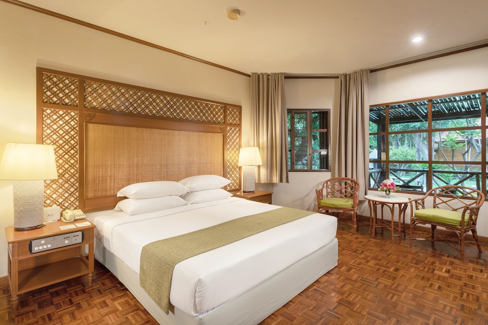 Regent Chalet Hua Hin 6/50