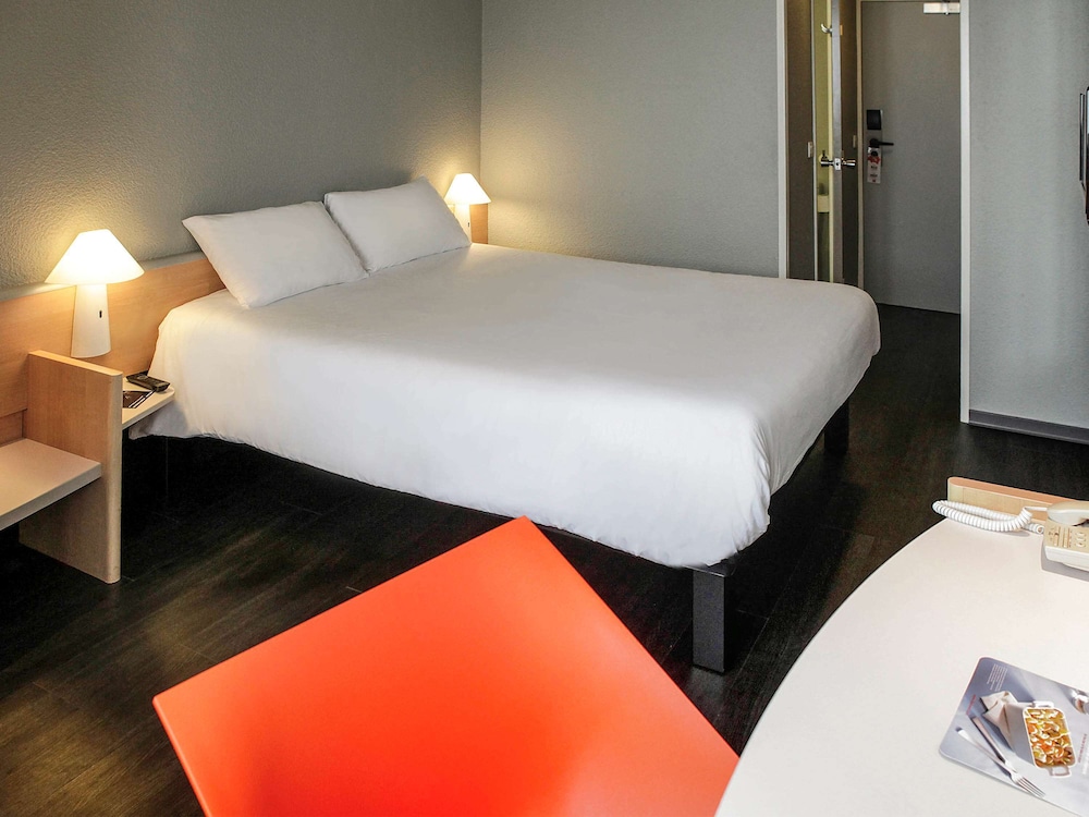 Ibis Granville Port De Plaisance 13/63
