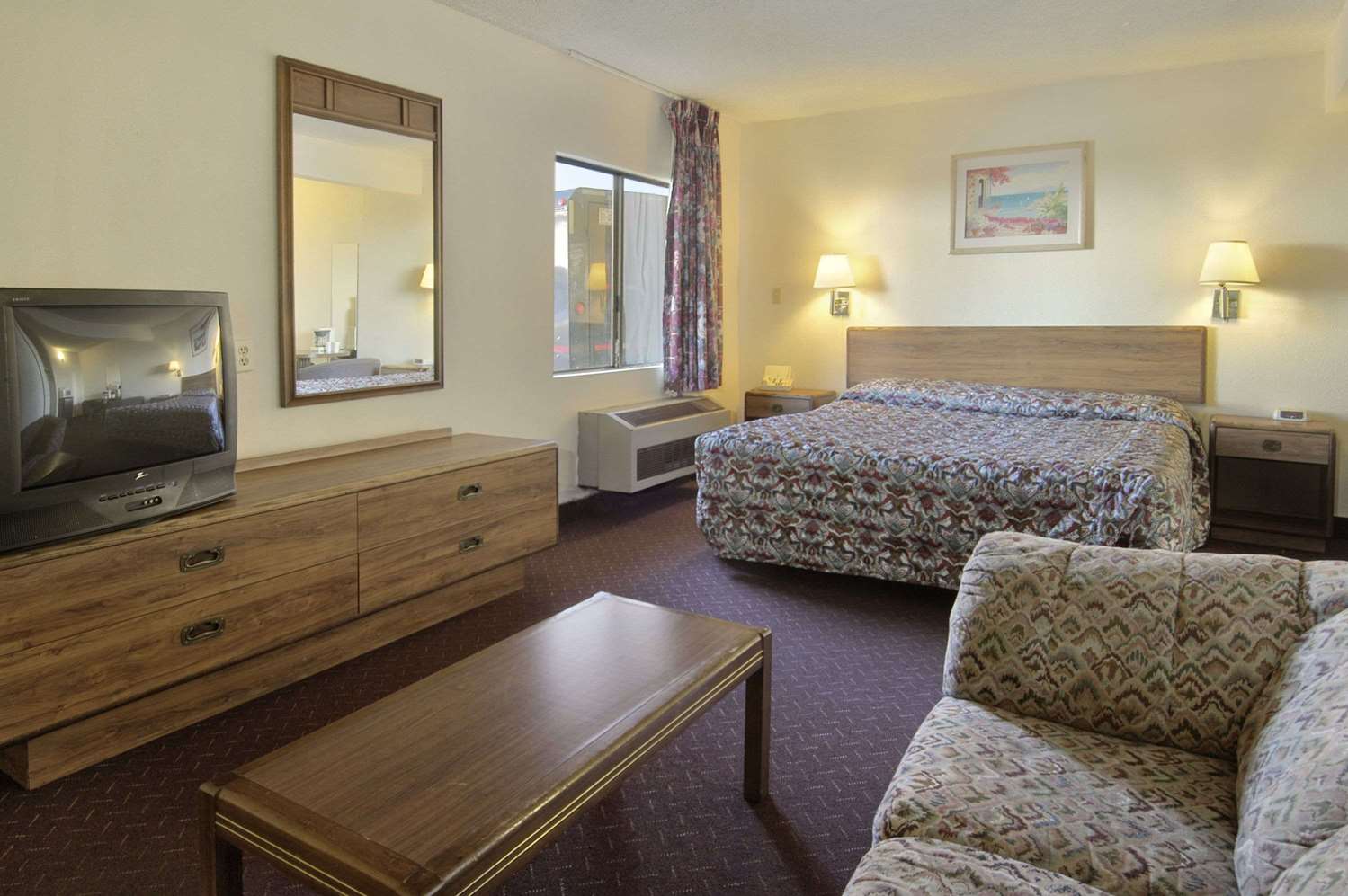 MC Pacific Inn & Suites 6/12