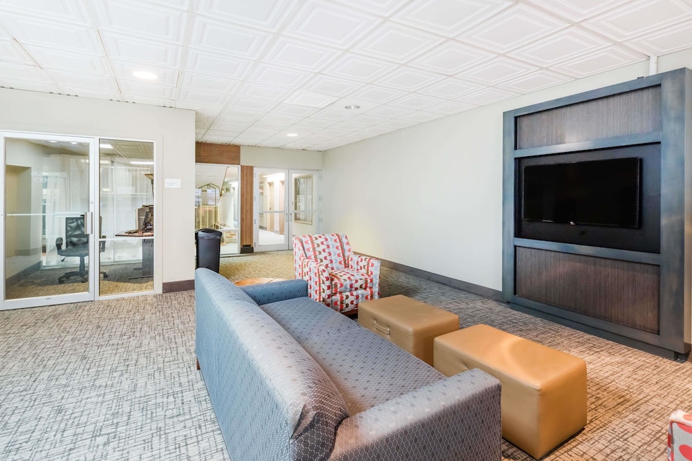 Wyndham Garden Ankeny 46/70