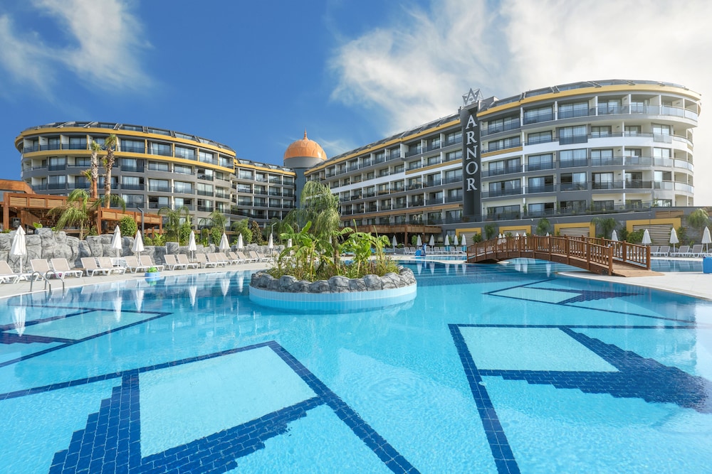 Arnor Deluxe Hotel And Spa 41/71