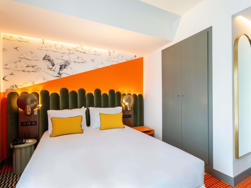 STANDARD, DOUBLE BED