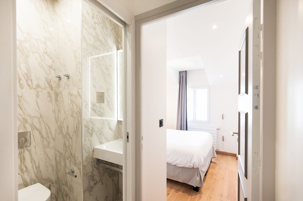 Hotel Au Coeur Du Marais 42/50