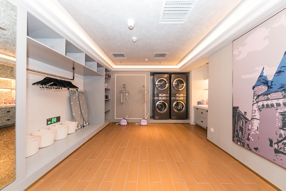 Mercure Changchun Hengxing 7/46