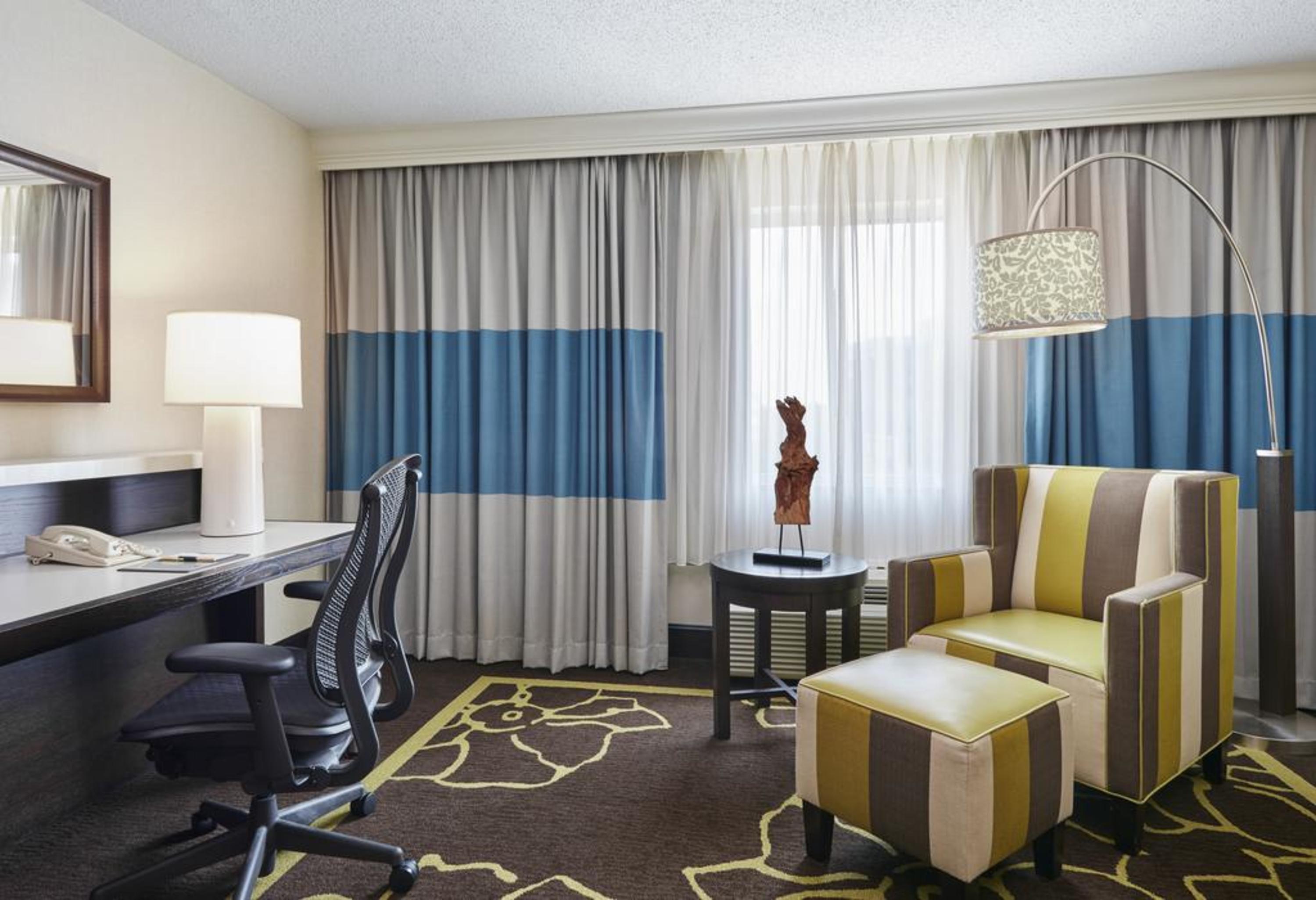 DOUBLETREE BY HILTON HOTEL CHARLOTTE 68/76