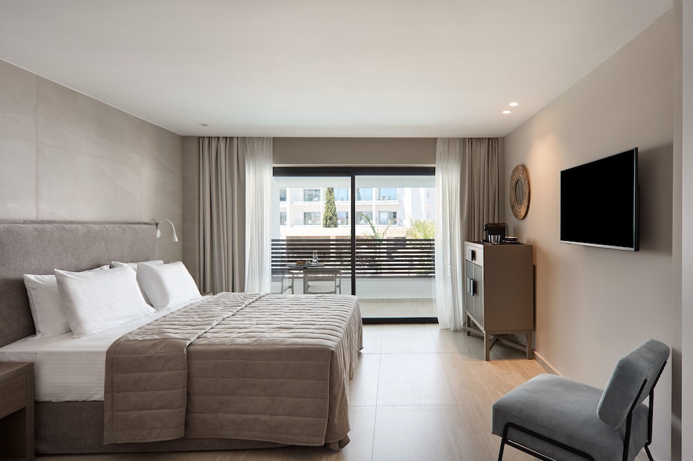 Atlantica Sancta Napa Resort 24/66