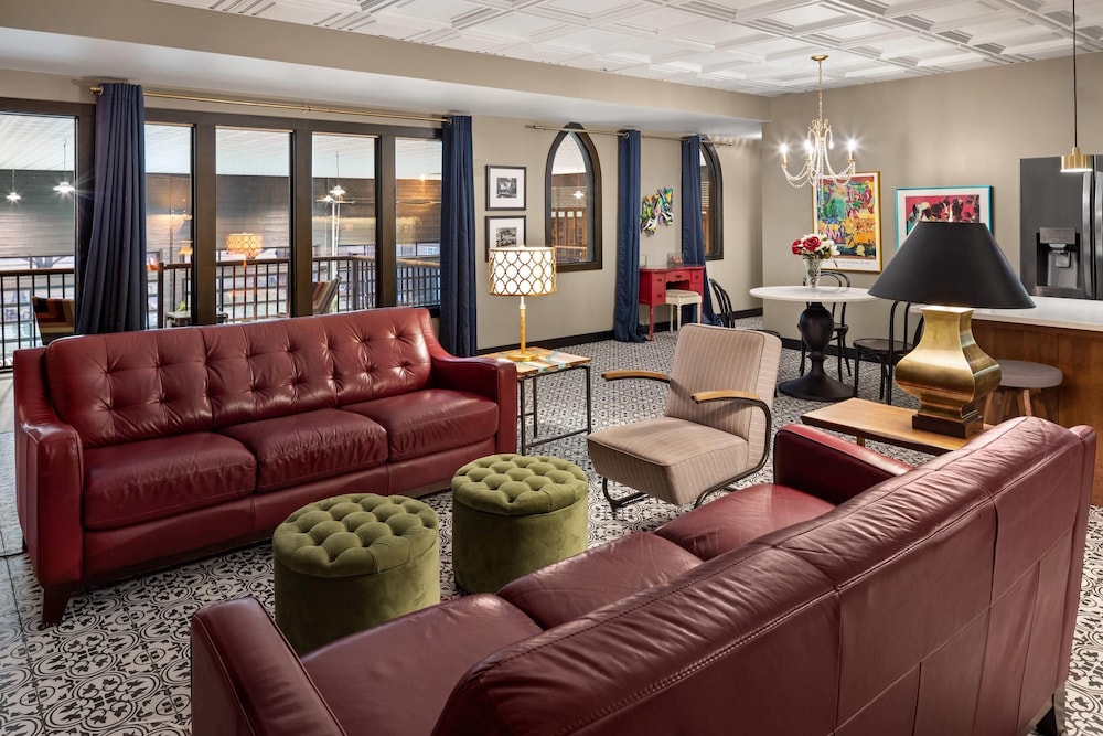 The Highlander Hotel Iowa City, an Ascend Collection Hotel 39/58