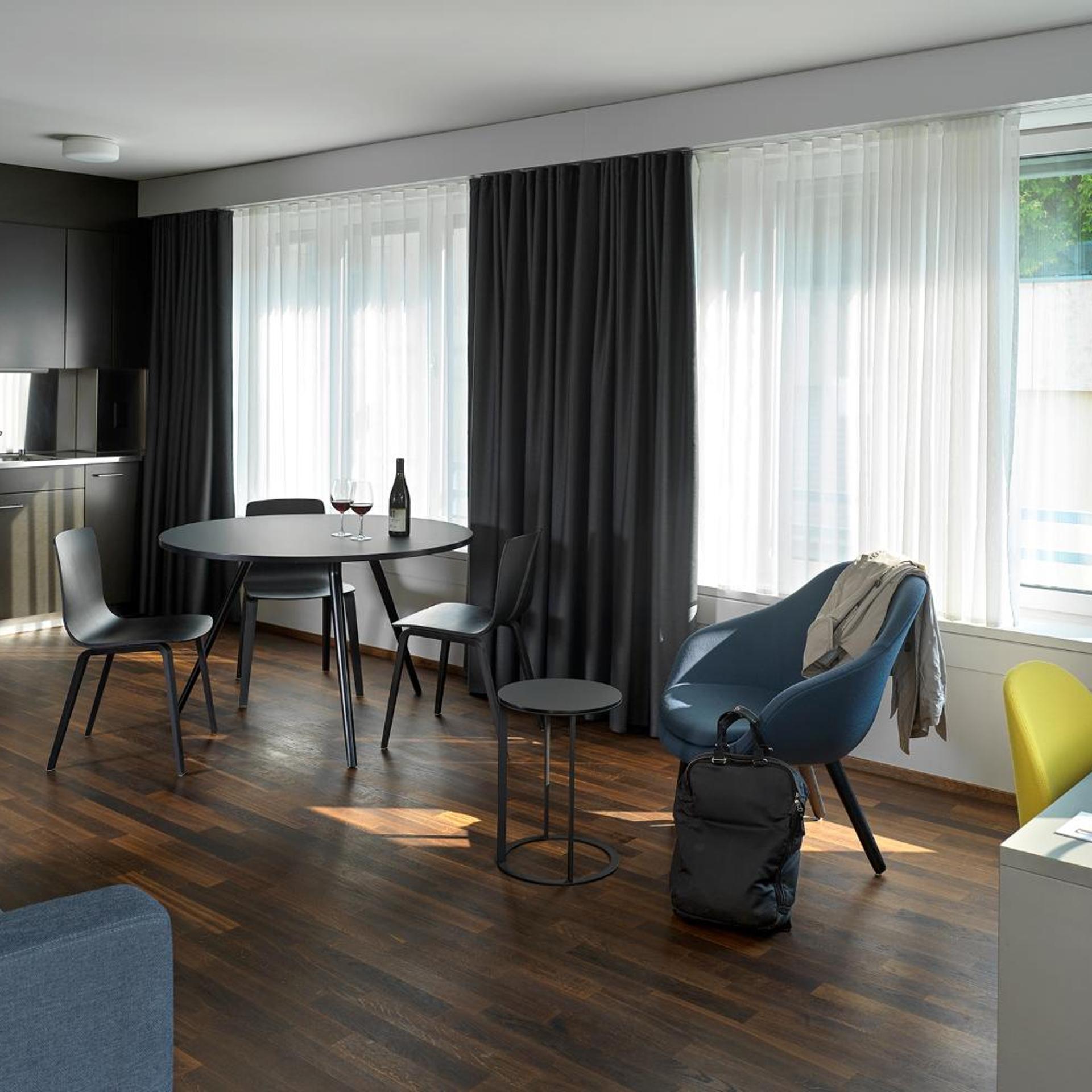 Parkhotel Zug 46/52