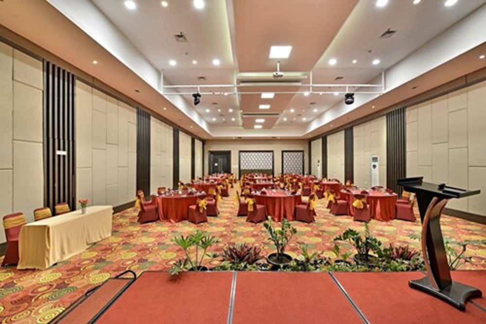 Travello Hotel Bandung 55/60