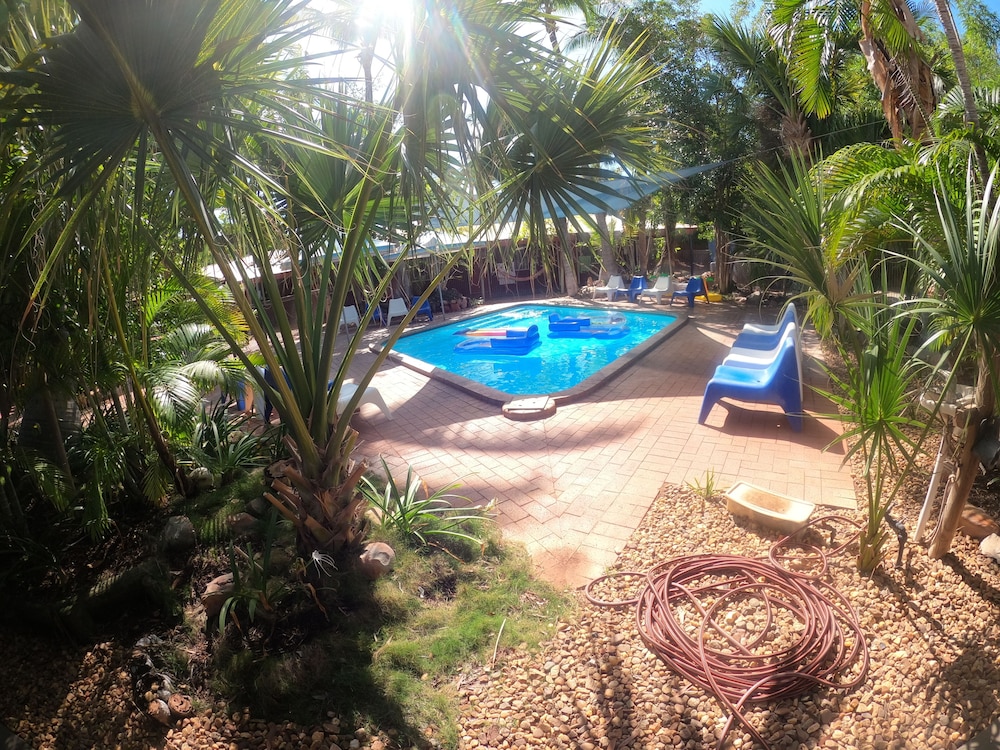 Cable Beach Backpackers Hostel 31/36
