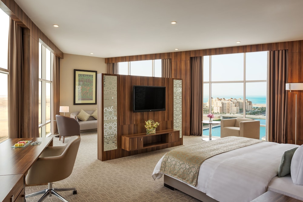 فندق البيلسان(Bay La Sun Hotel & Marina) 12/65