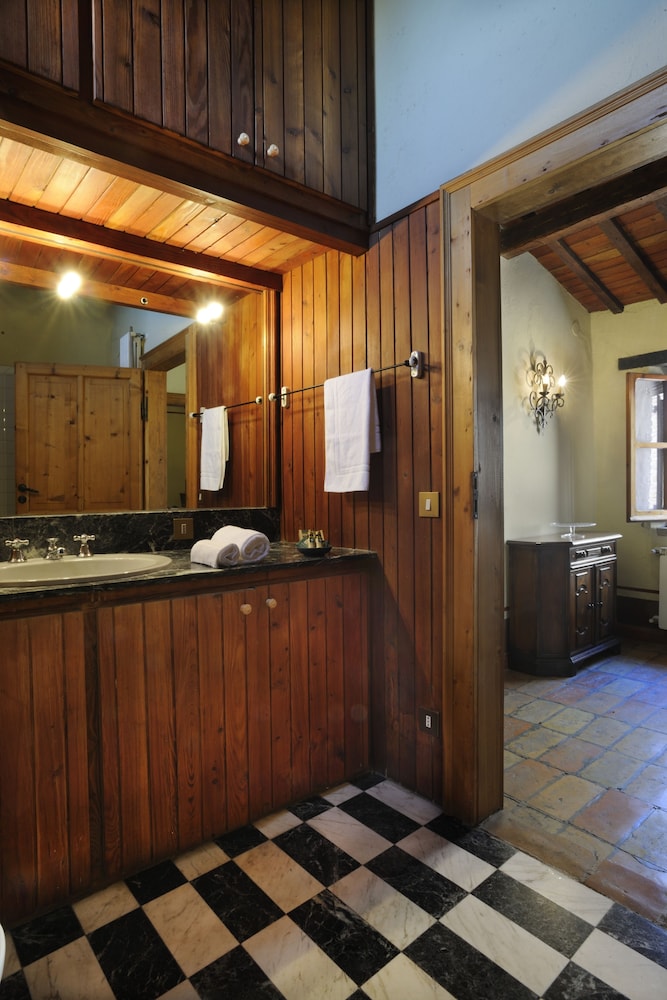 Albergo Diffuso Borgo Montemaggiore 5/63