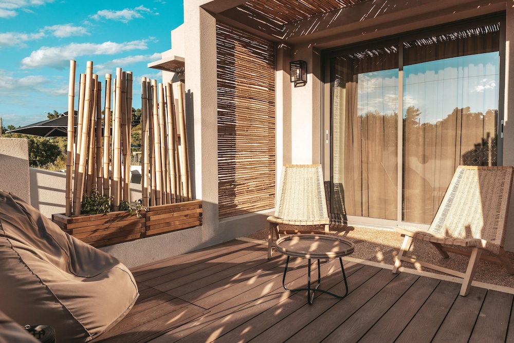 Amoessa Boutique Hotel 32/56