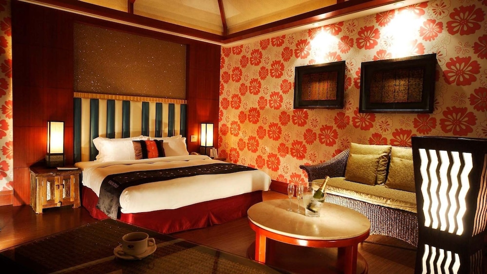 Seasons Boutique Motel 10/54
