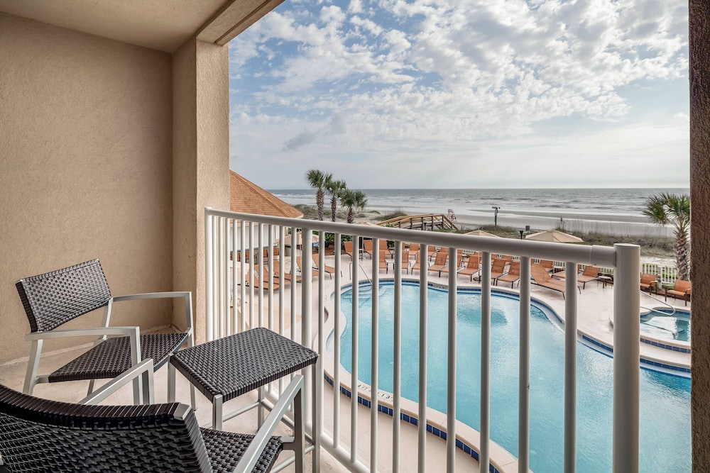 Courtyard By Marriott Jacksonville Beach Oceanfront 25/48