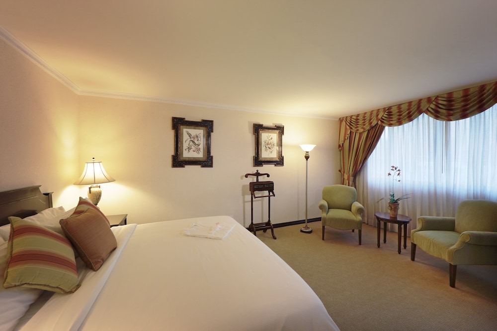 Crowne Plaza Panama 56/80