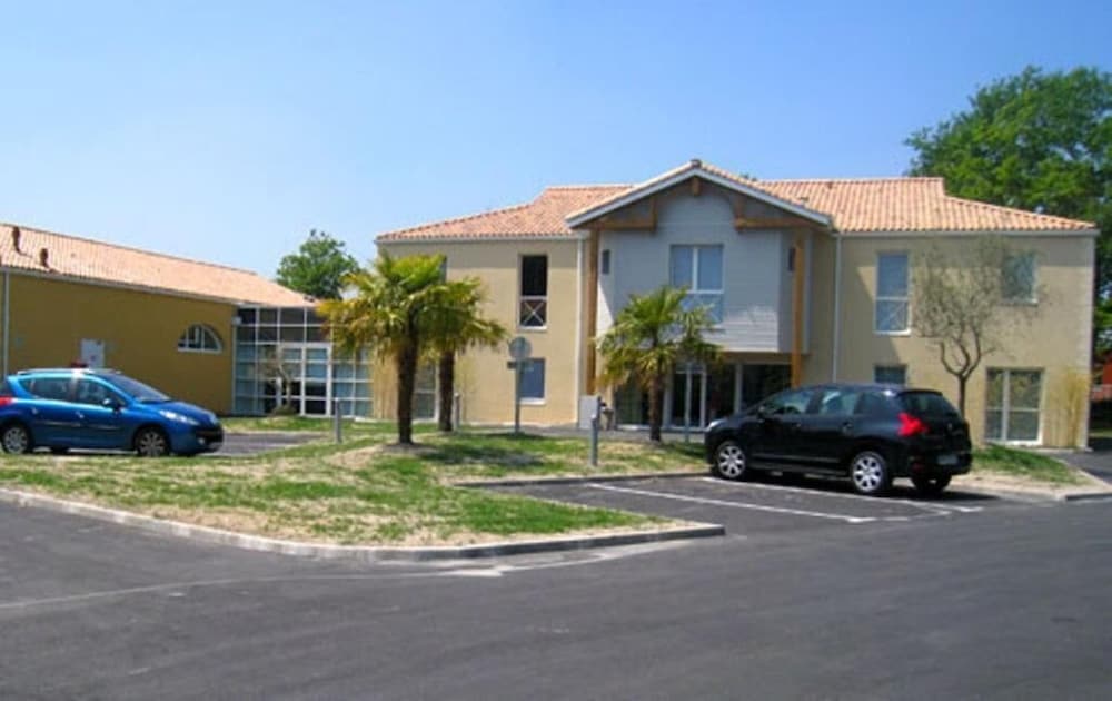 Hotel de La Louee 40/49
