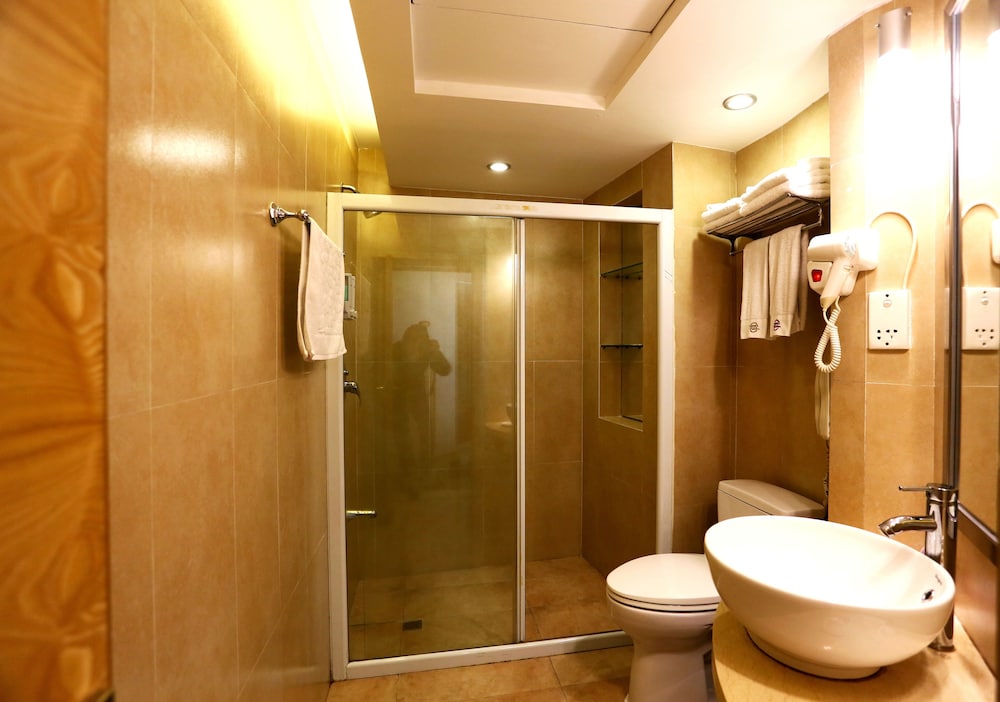 Shenzhen Sichuan Hotel 17/19