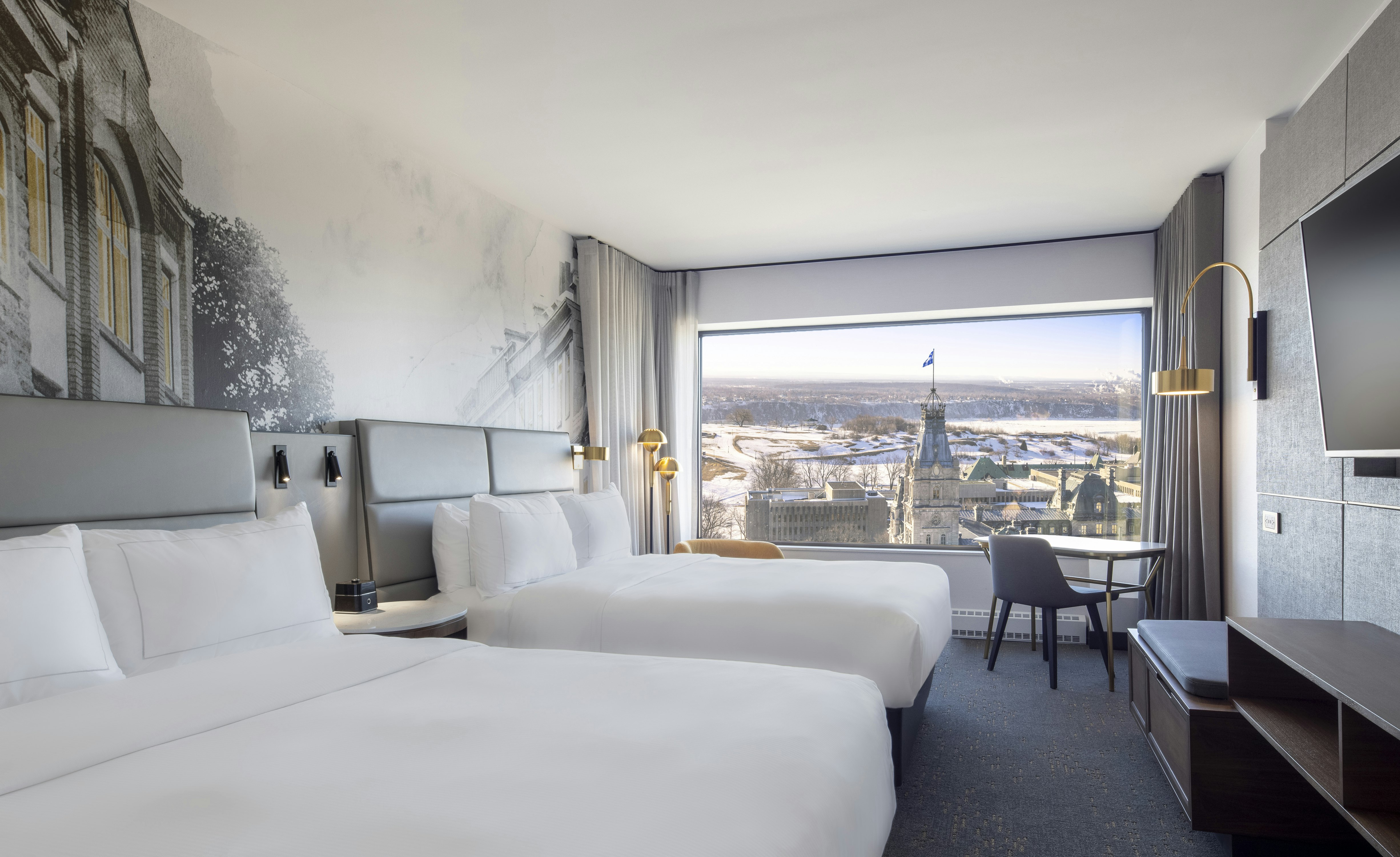 ROOM, 2 QUEEN BEDS, PARLIAMENT VIEW