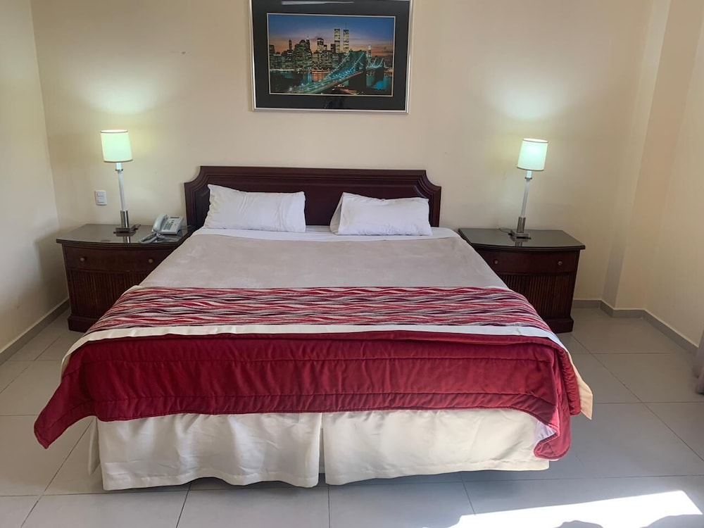 ROOM, DOUBLE BED, EXTERIOR VIEW